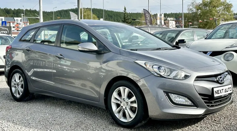 Hyundai I30 1.6 CRDi 110HP EURO 5B Image 3