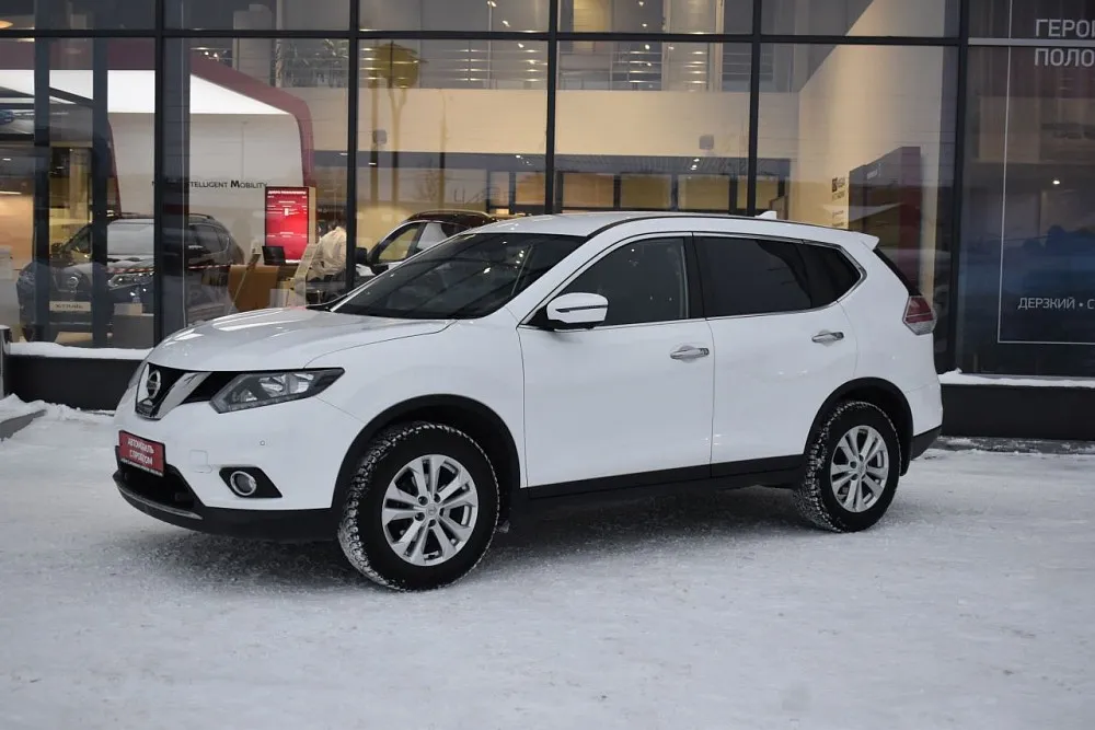 Nissan X-Trail Image 1