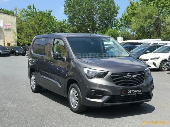 Opel Combo 1.5 CDTI Elegance Image 1